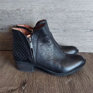 Lucky Brand Black Leather Quilted Back Ankle Boots